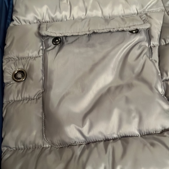 NWOT Women’s Zella reversible puffer jacket - Picture 4 of 8